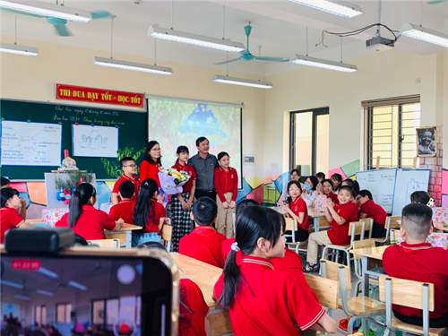 Trường Tiểu học Dương Xá tổ chức chuyên đề Giáo dục STEM cấp huyện.